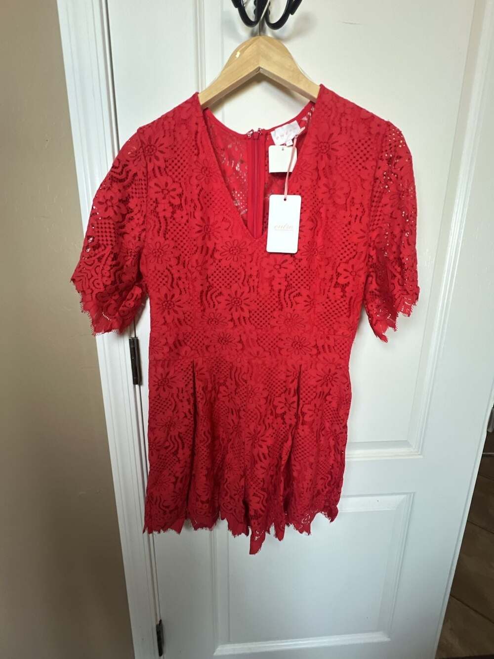 Entro Red Floral Lace Short Sleeve Romper